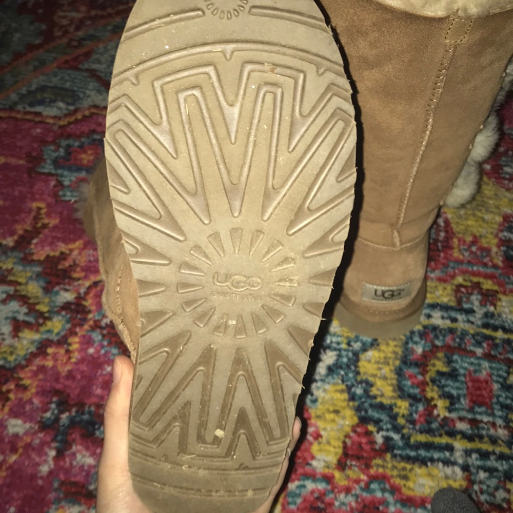 Bailey Button Uggs - image 4